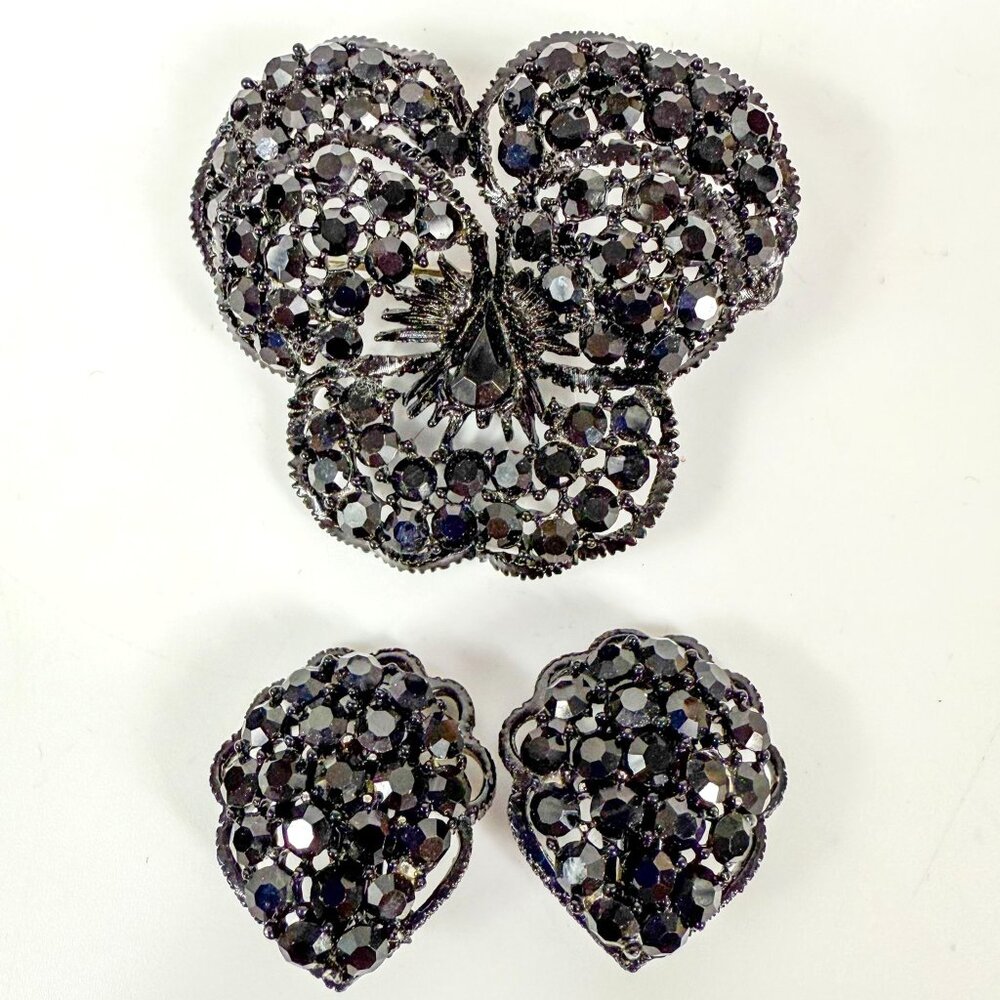 Weiss Black Pansy Rhinestone Brooch Clip-On Earrings Vintage Jewelry Set